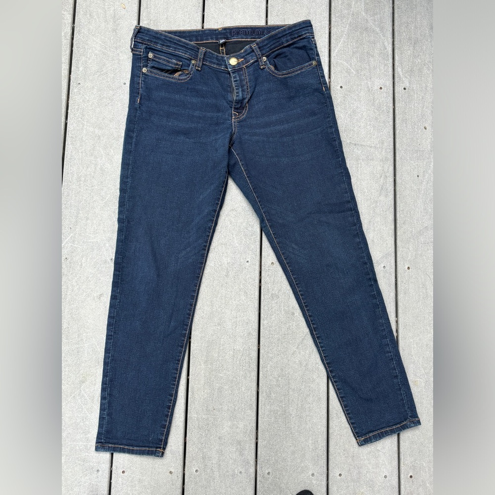 Gap Premium Super Skinny Ankle Dark Wash Sz 8- Mint Condition- Worn Once
